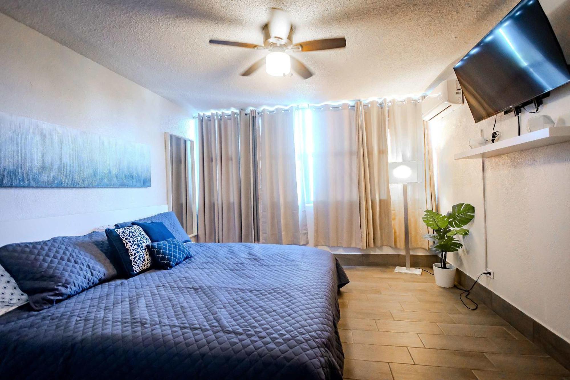 Sunset Paradise Cozy Beachfront Escape - Isla Verde San Juan Exterior foto